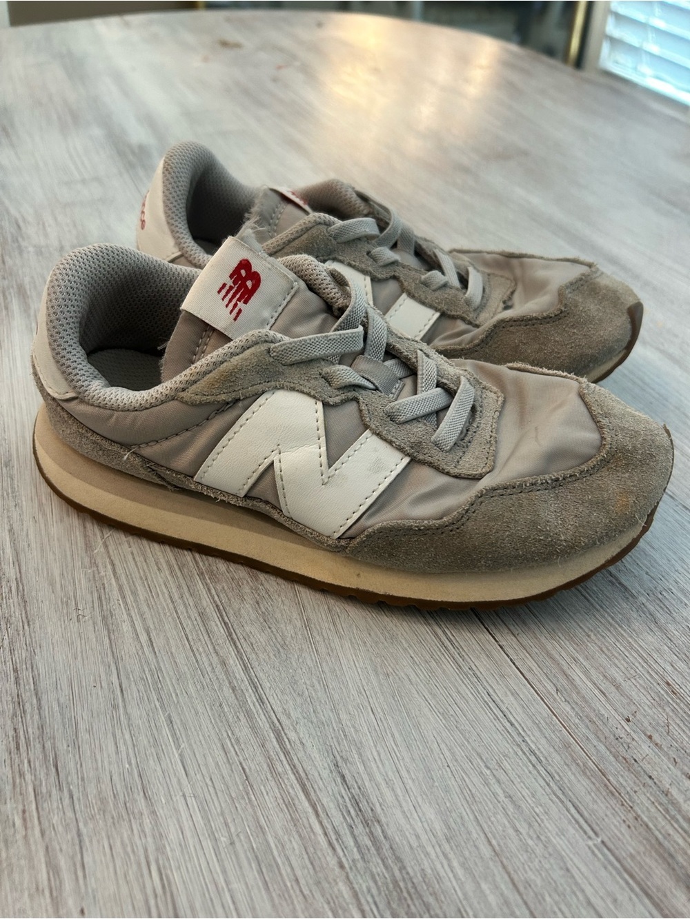 New Balance 237 Kids Sneakers Size 2 Gray White Retro Running Shoes